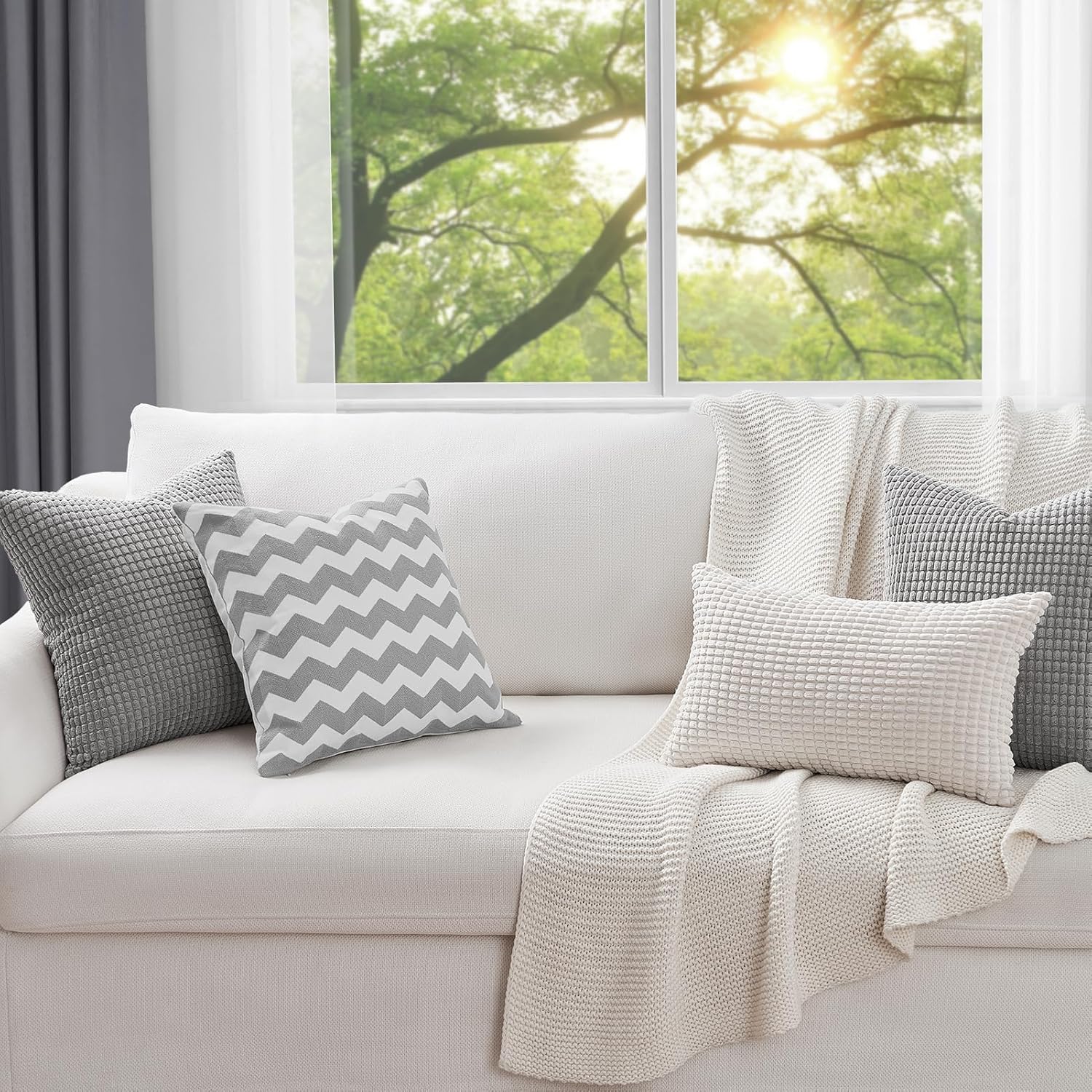 Throw Pillows Covers for Couch, Decorative Fluffy Corduroy Cushion Cover 4 PCS