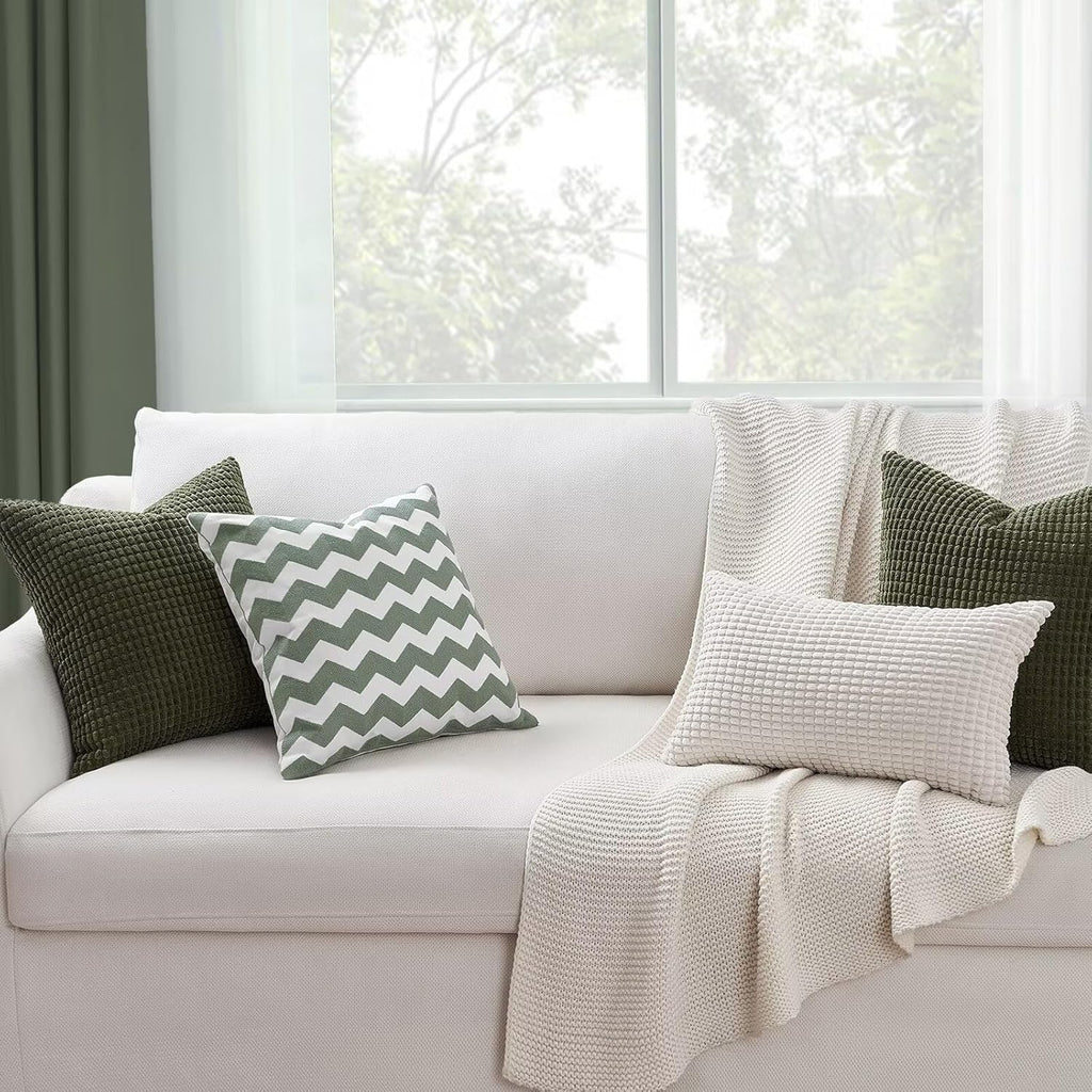 Throw Pillows Covers for Couch, Decorative Fluffy Corduroy Cushion Cover 4 PCS