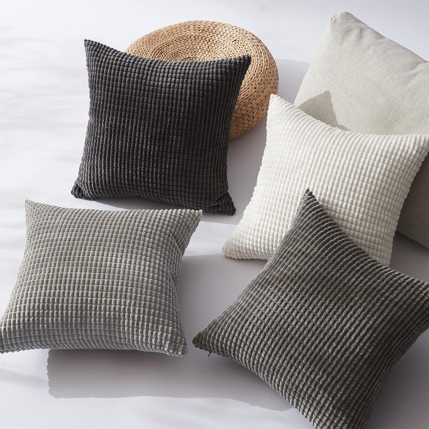 Throw Pillows Covers for Couch, Decorative Fluffy Corduroy Cushion Cover 4 PCS