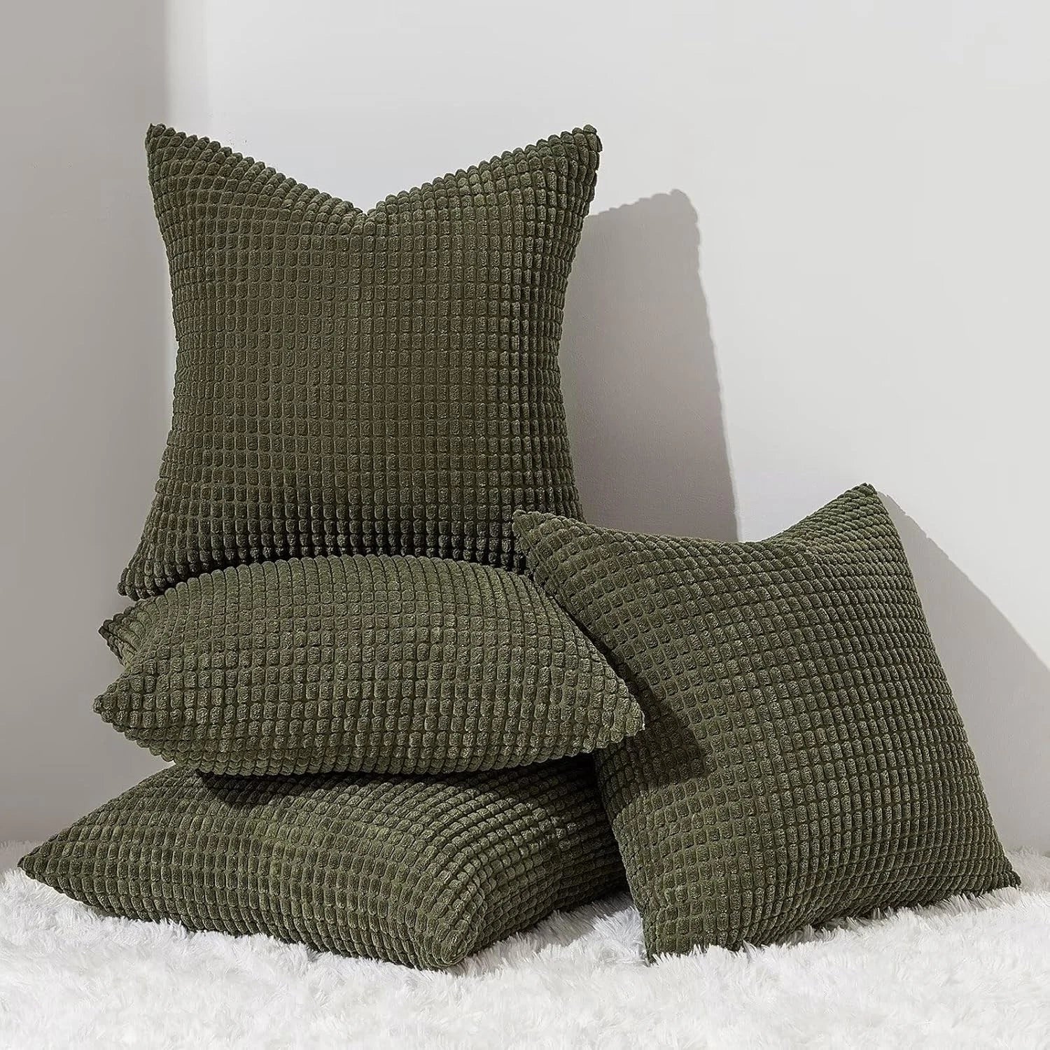 Throw Pillows Covers for Couch, Decorative Fluffy Corduroy Cushion Cover 4 PCS