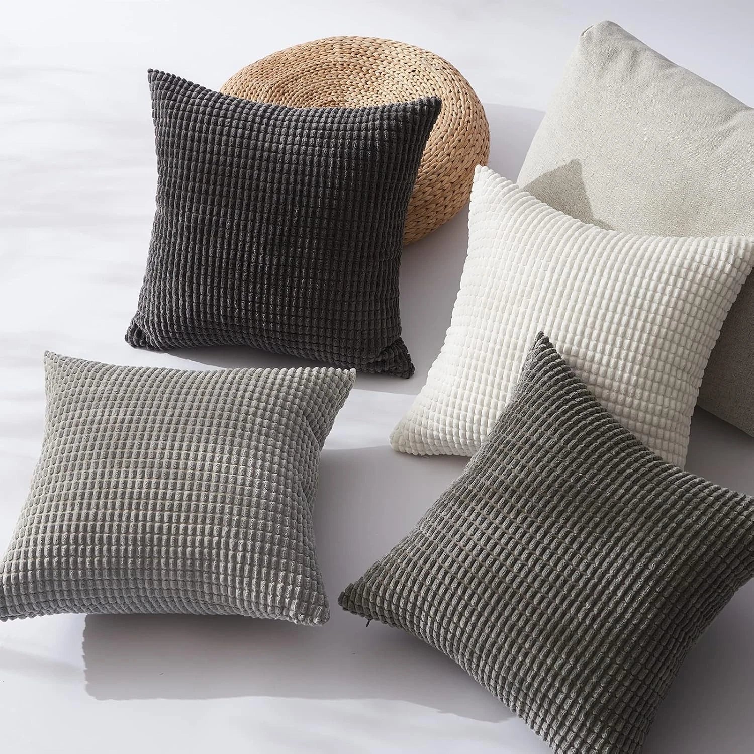 Throw Pillows Covers for Couch, Decorative Fluffy Corduroy Cushion Cover 4 PCS