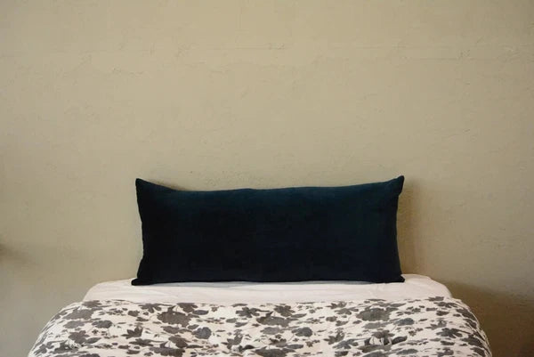 "Lumbar Velvet Cushion Cover – Soft Cotton Throw Pillow Case for Sofa/Bed"